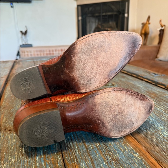 Classic Brown Cowboy Boots - Picture 7 of 9